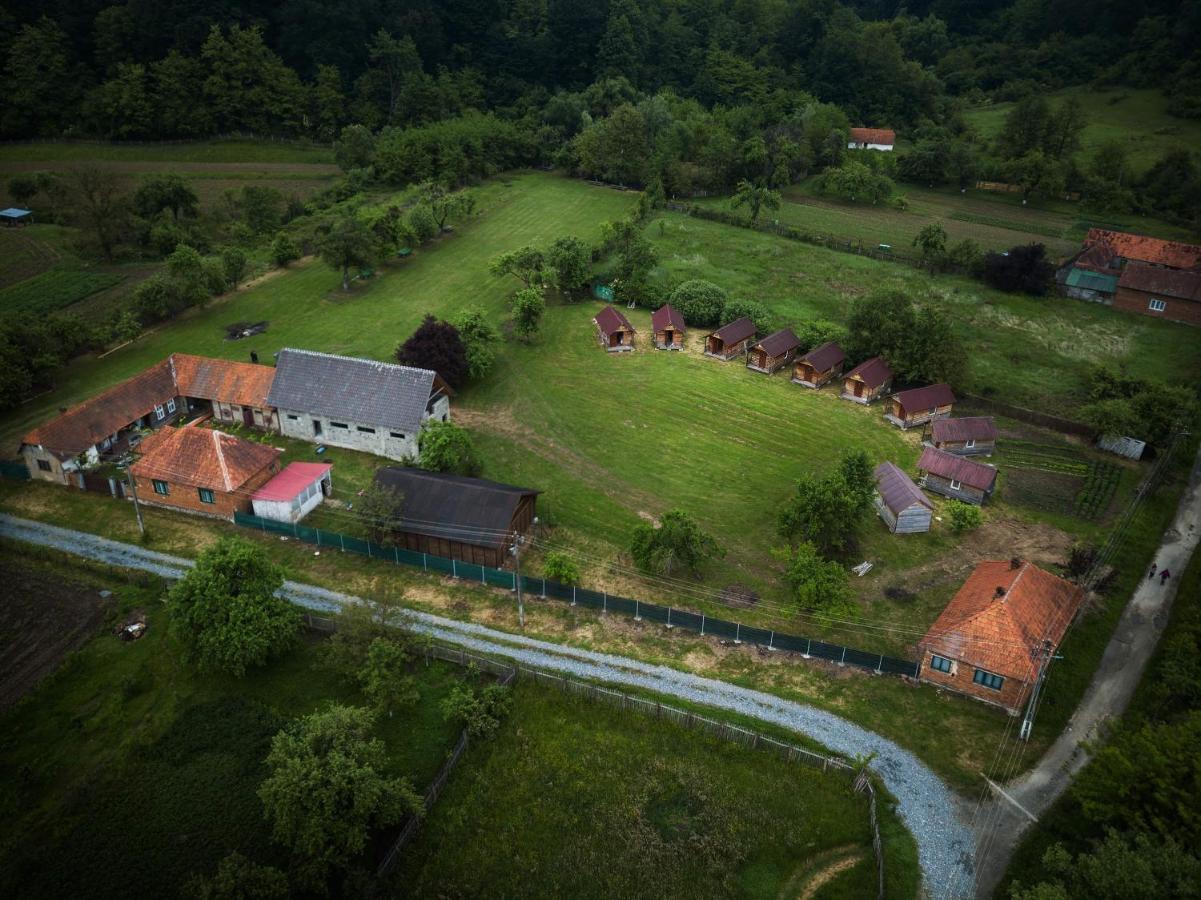 Casutele Din Grosi Hotel Grosi  Exterior foto